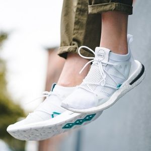 adidas arkyn white on feet